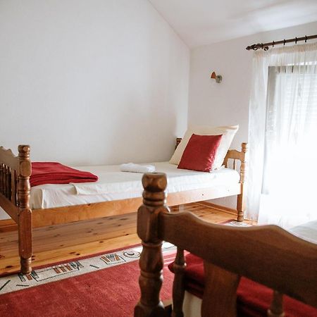 Apartment Ikar Mostar Bagian luar foto