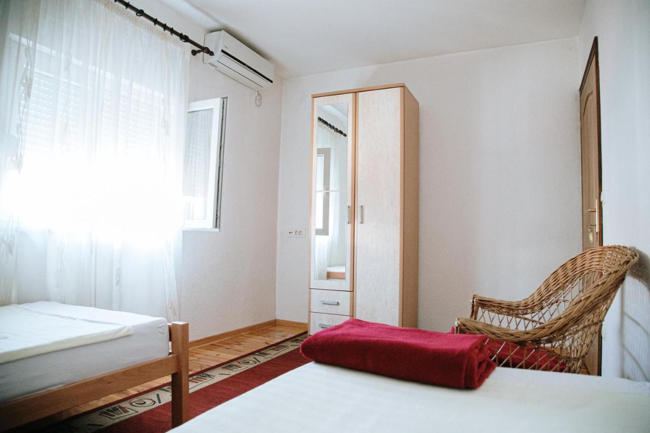 Apartment Ikar Mostar Bagian luar foto